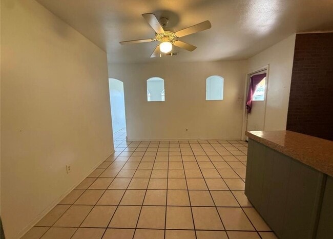 Photo - This Just In! New To The Market!