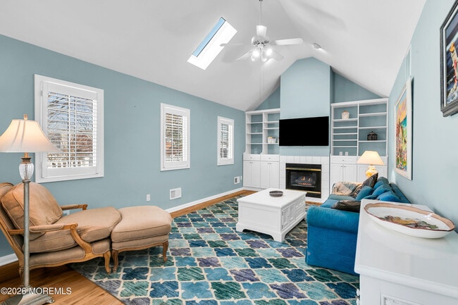 Building Photo - 79 Riverdale Ave