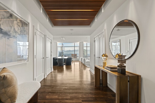 Photo - 900 W Olympic Blvd