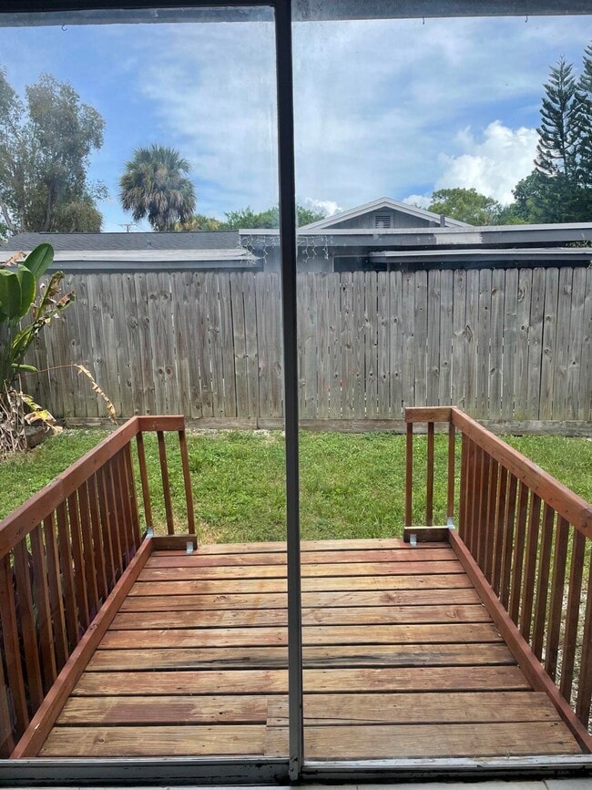 Photo - 1990 SW 9th St Unit 1-2