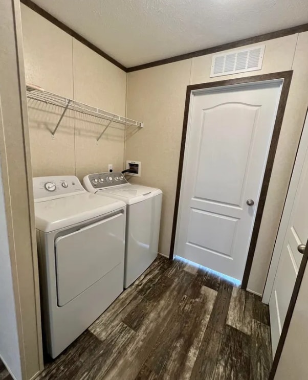 Photo - 6580 N Hampshire Dr