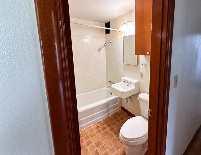 Brentwood Apartments