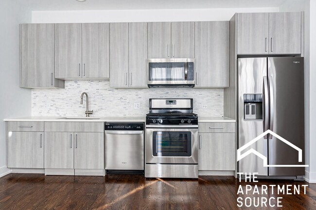 Photo - 4428 N Sheridan Rd Unit 3B