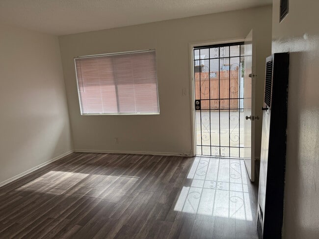 Photo - 1070 Gardenia Ave Unidad 1