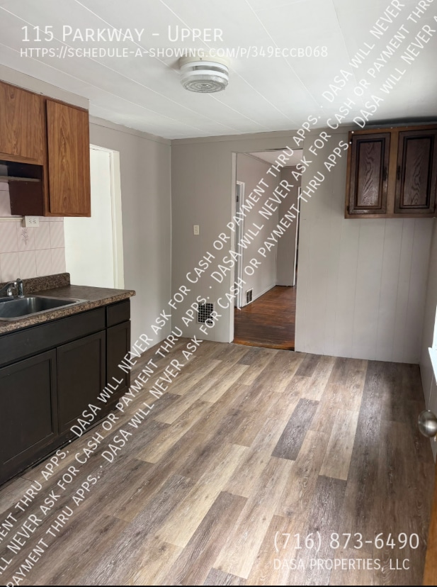 115 Parkway-Upper