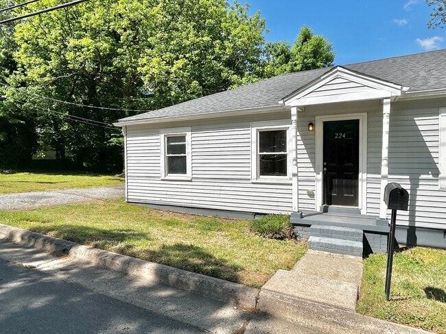 Building Photo - 224 Walker Ave