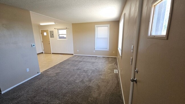 Photo - 128 Rhea Ln