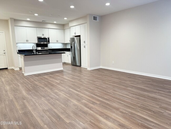 Photo - 215 Red Brick Dr