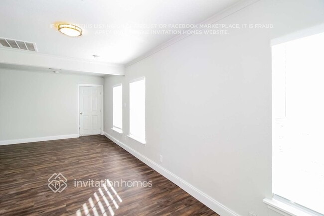 Photo - 403 E Standifer St