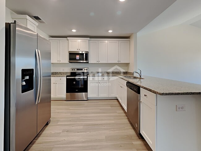 Photo - 1341 John Swann St