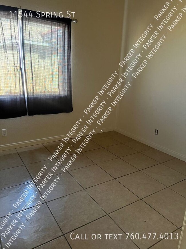 Photo - 11544 Spring St