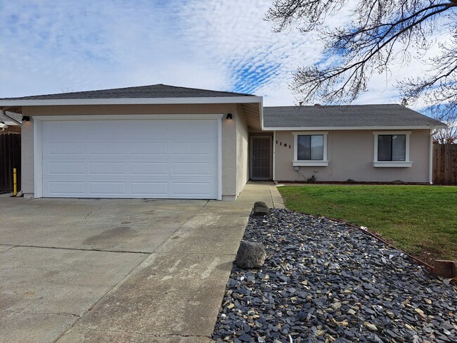 Close to Travis Air Force Base - New Renov... - Close to Travis Air Force Base - New Renov... House
