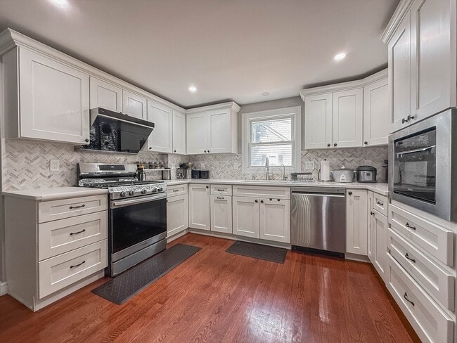 Building Photo - 26 Lee Rd