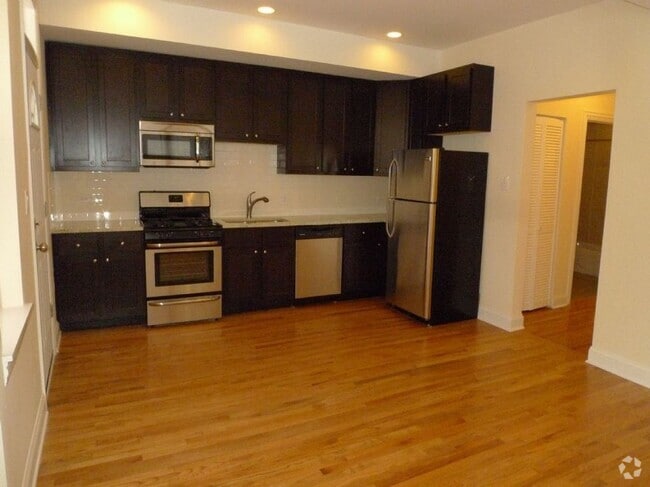 Building Photo - 2643 N Fairfield Ave Unit 3 Rental