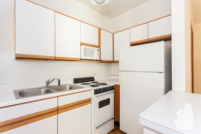 Photo - 635 W Barry Ave Unit 202