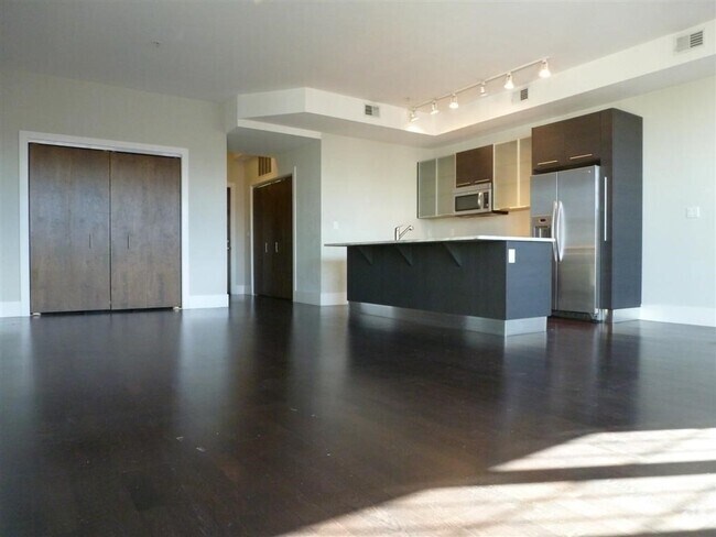 Building Photo - 154 W 2nd St Unit 301 Rental