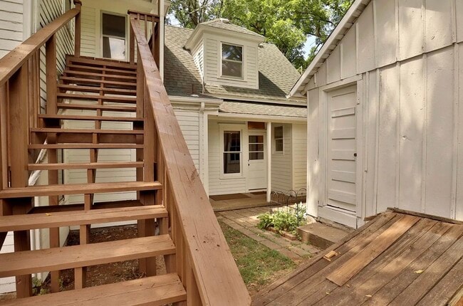 Photo - 317 E Glenwood St