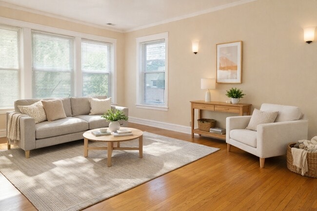 Photo - 940 E 48th St Unit 1