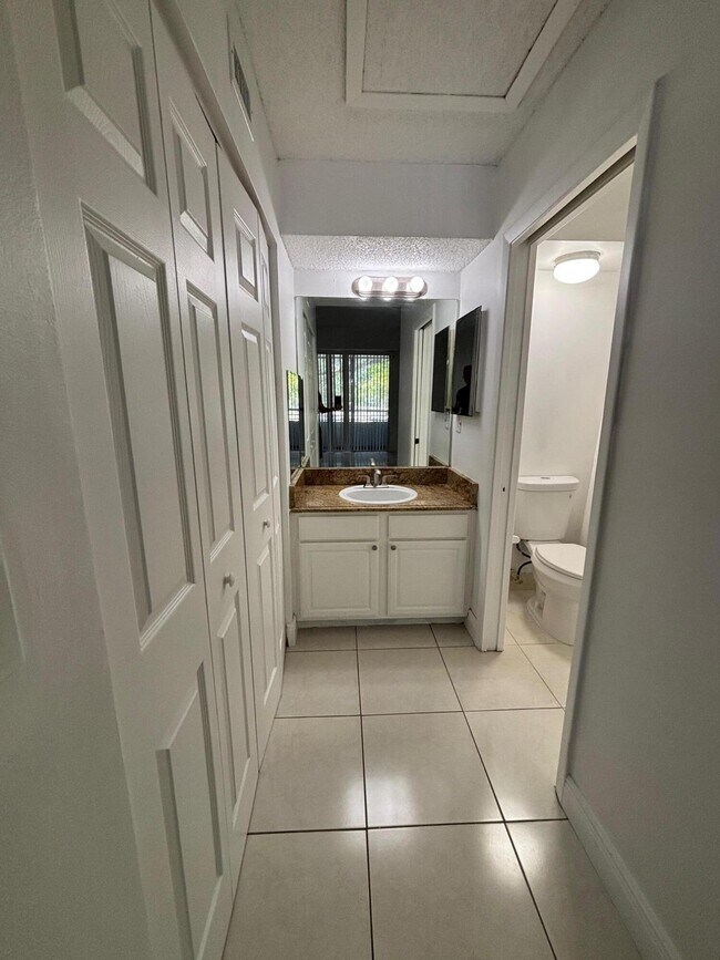 Photo - 811 Lyons Rd Unit 20203