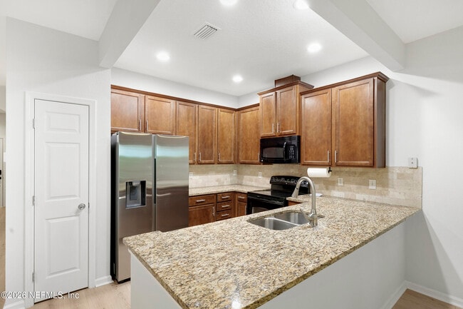 Photo - 13305 Solar Dr