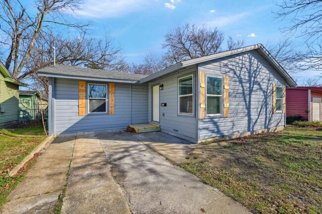 Building Photo - 2211 N Shannon St Rental