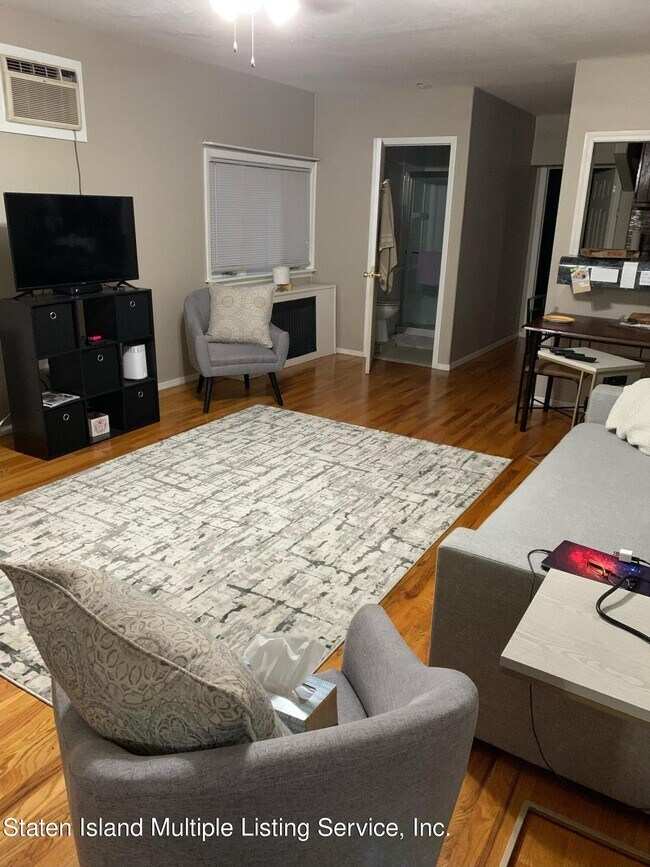 Photo - 140 Burke Ave