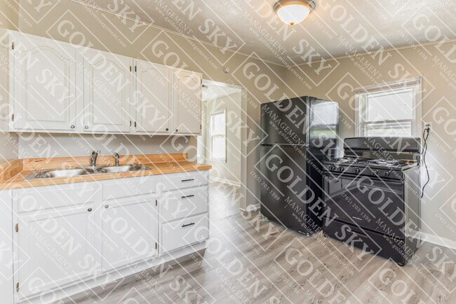 Photo - 625 S Mound St