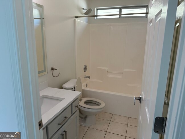 Photo - 288 Turnbridge Cir