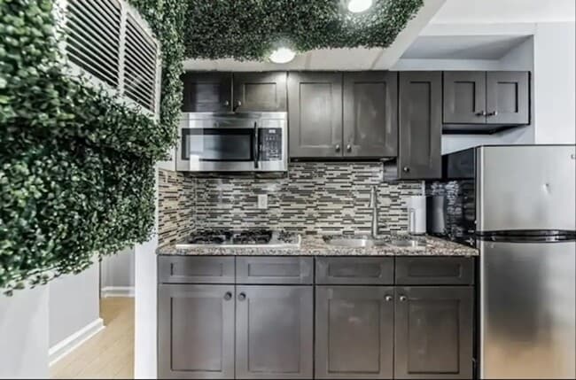 Photo - 2135 Walnut St