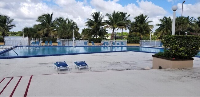 Photo - 14201 N Kendall Dr Unit 405D