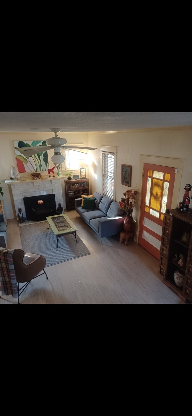 Photo - 609 Joyner St