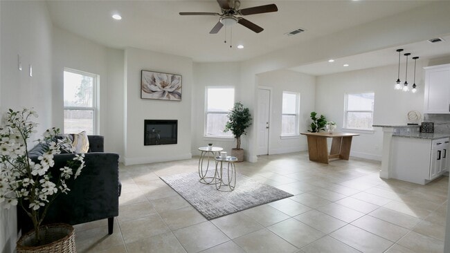 Photo - 1189 Rd 5100
