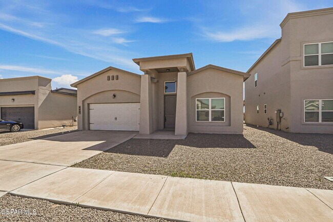 Photo - 940 Keenland Ave