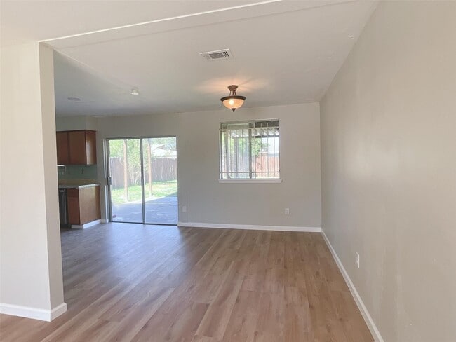 Photo - 11022 Concho St