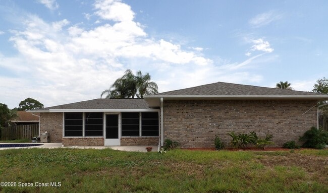 Photo - 1291 Ein Ct NW