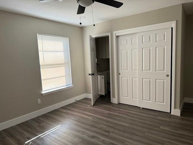 Photo - 7907 Stagecoach Ln