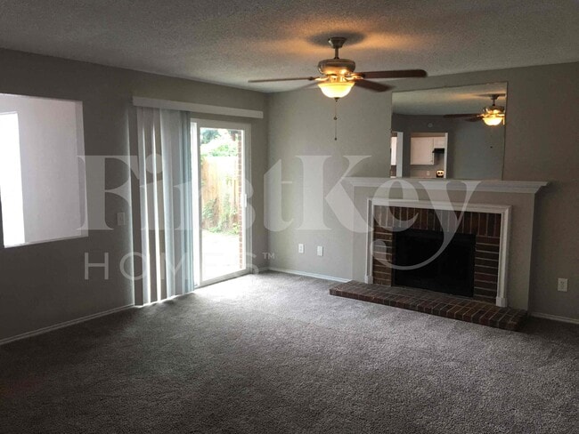 Building Photo - 3217 Marie Ln