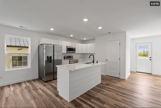 Photo - 211 Avenue C