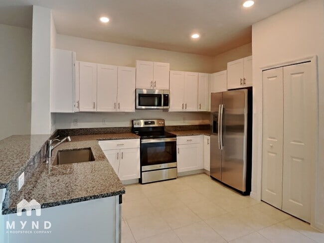 Photo - 6046 Shiner St