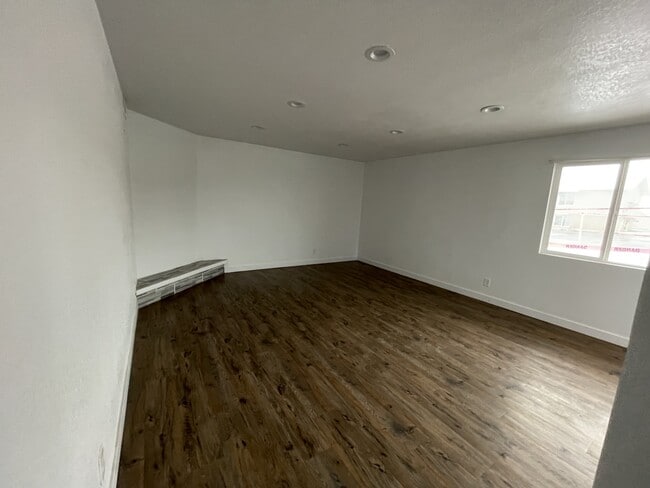 Photo - 111 Lilac Way