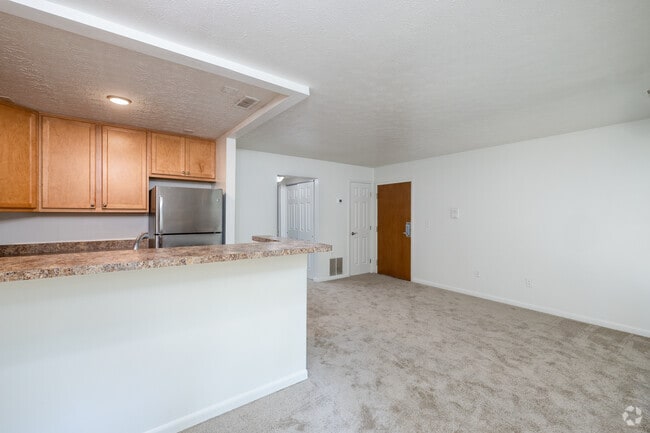 2372 Apt D - Pine Ridge