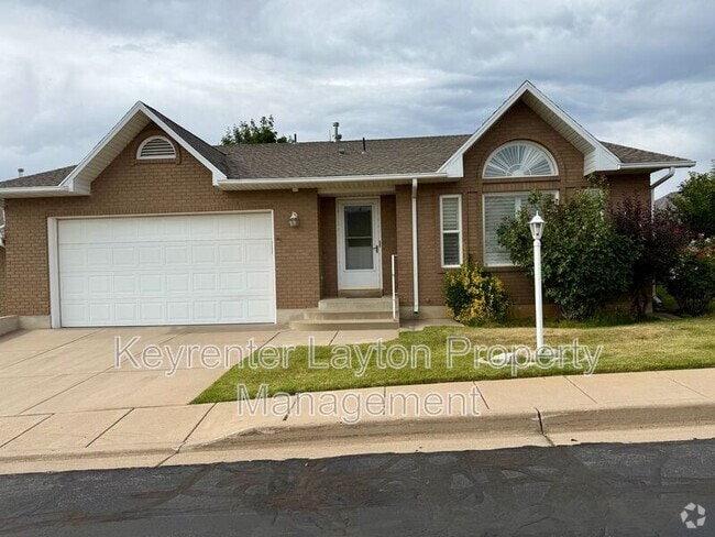 Building Photo - 1070 E 5600 S Rental