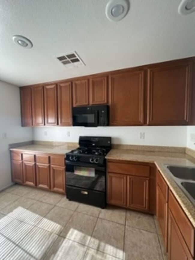 Photo - Henderson 3 Bedroom in Gated Community!
