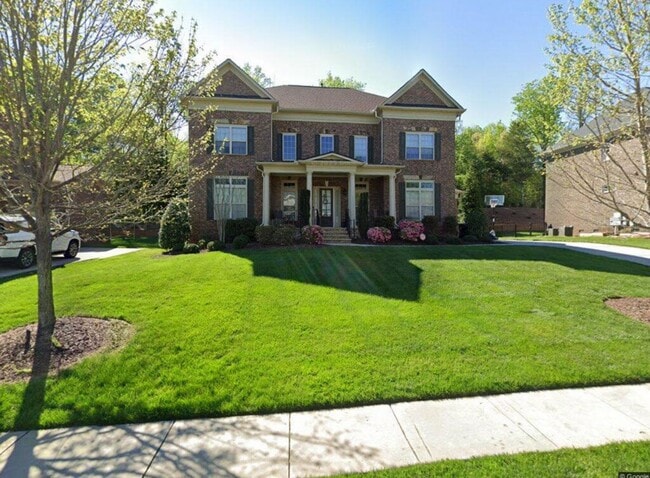 Building Photo - Stunning All-Brick Home in BridgeMill Comm...