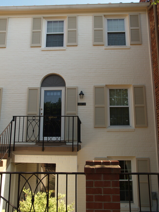 Photo - 3287 Sutton Pl NW Townhome