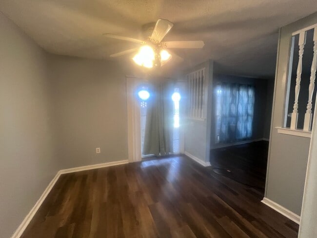 Photo - Great Location