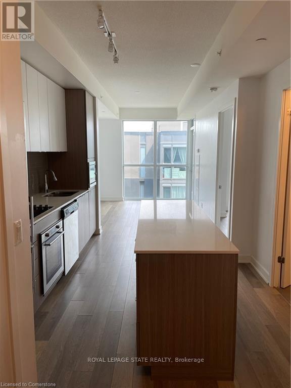 Photo - 5220 Dundas St Unit D412