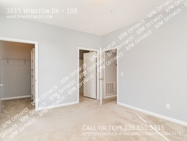 Photo - 3015 Winston Dr