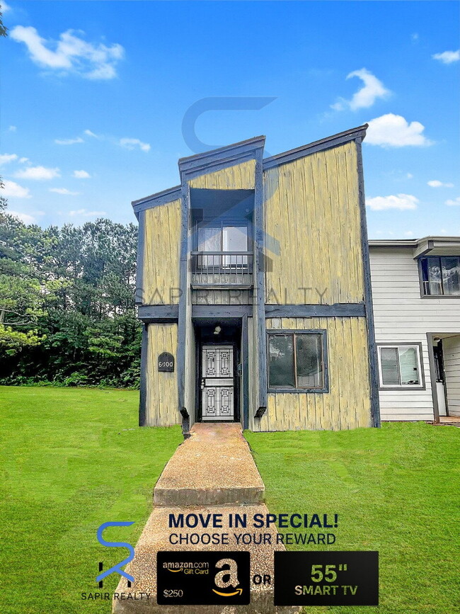 Building Photo - Move in before November 30th and choose yo...