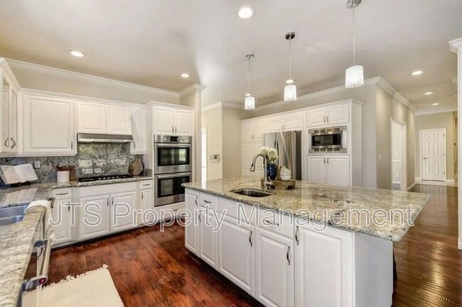 Photo - 4210 Mepham Ct